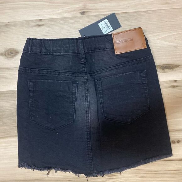 One Tea Spoon KIDS BLACK PUNK 2020 MINI STRETCH HIGH WAIST DENIM SKIRT size 8-9 - Picture 2 of 10